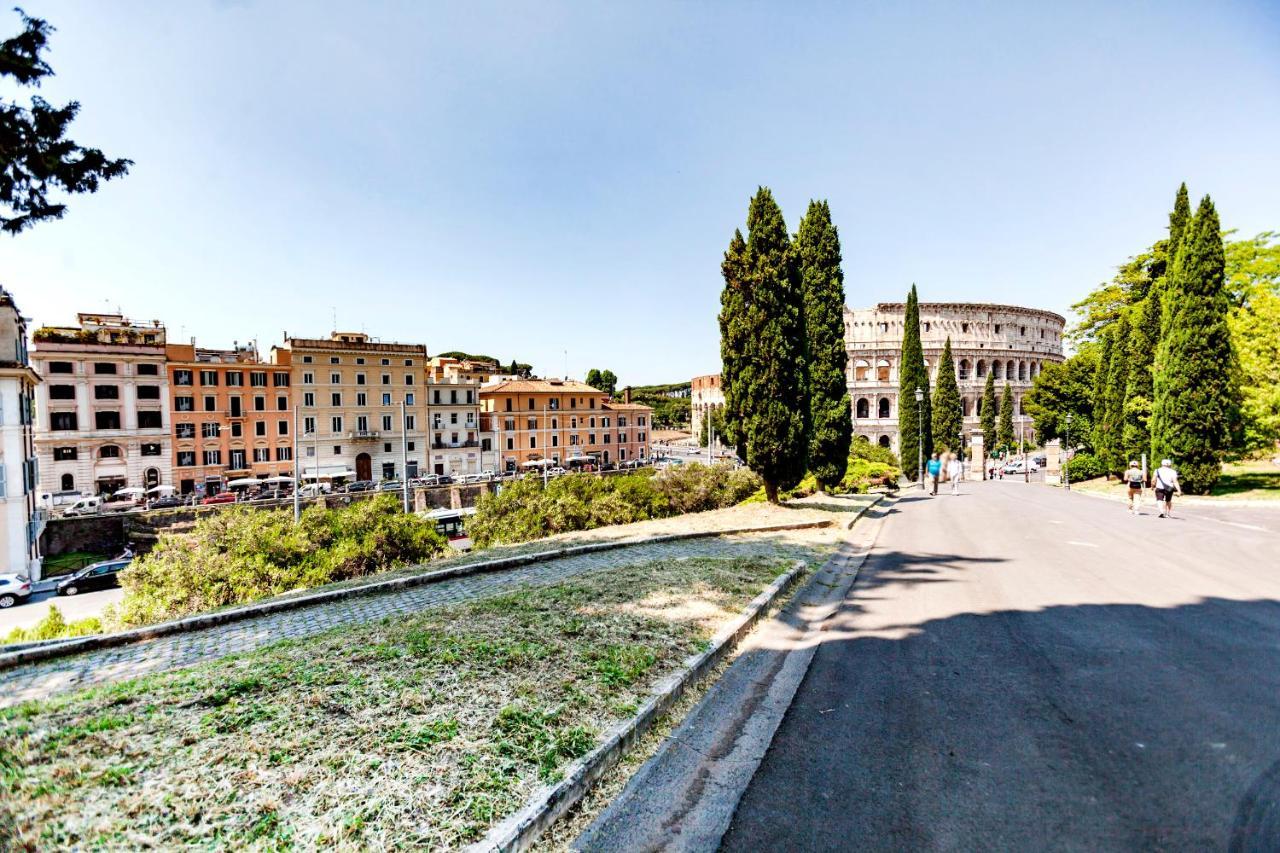 Stop Colosseo Rome Exterior photo